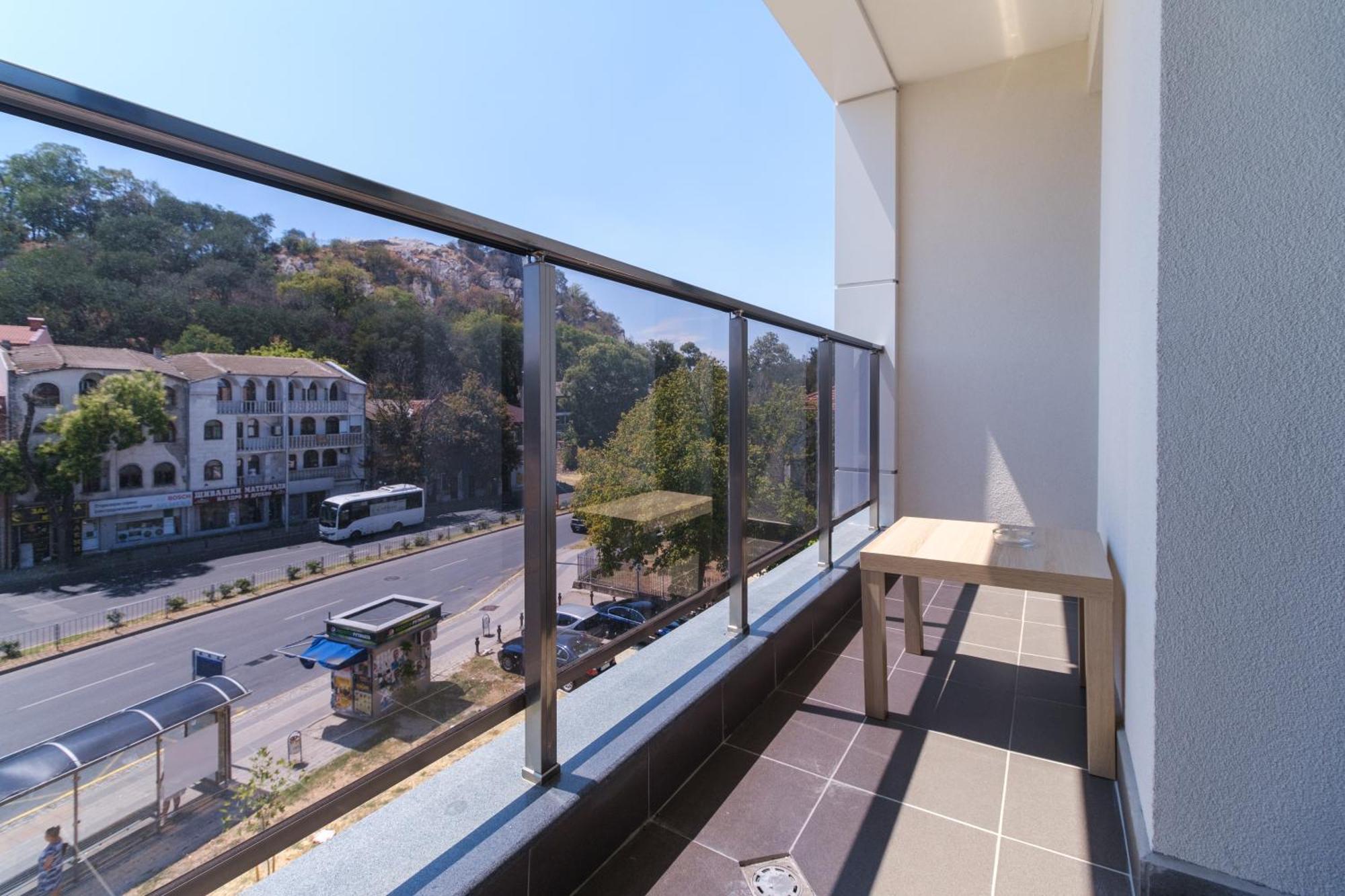 Modern 1-Bedroom Apartment With Free Parking Plovdiv Exterior photo